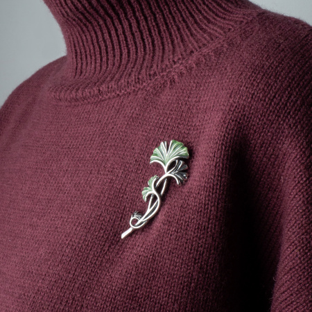 Брошь из серебра с эмалью «Гинкго»