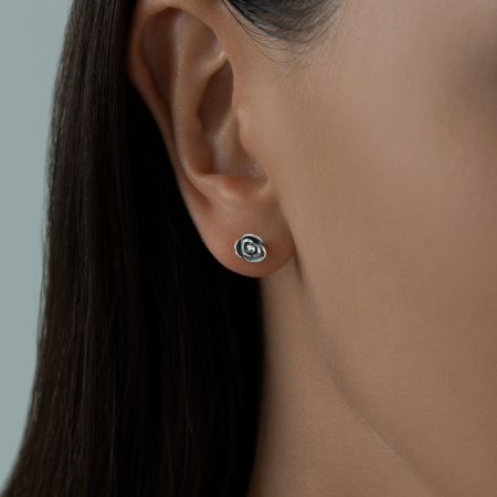 Серьги-пусеты из чернёного серебра «Роза»