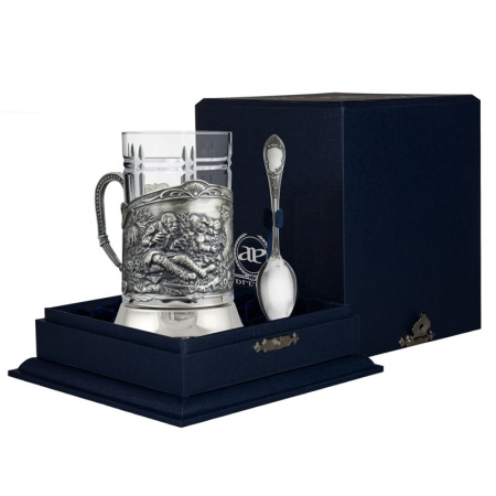 Серебряный подстаканник «Охотники на привале»