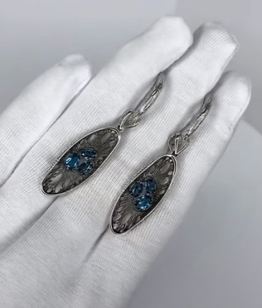 Серьги из серебра с топазами london