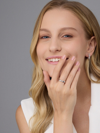 Серебряные серьги с бриллиантами