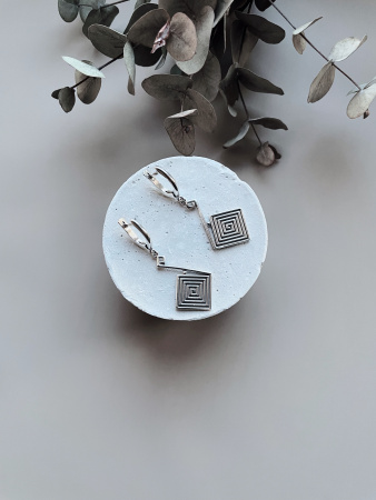 Серьги из серебра «Лабиринт ромб»