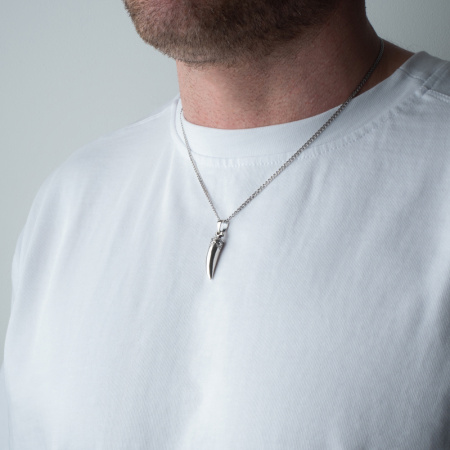 Серебряная подвеска «Клык»