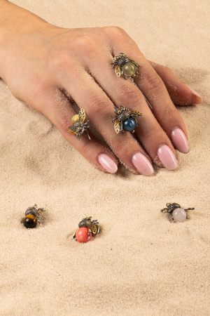 Серебряная брошь «Жук»