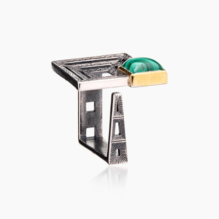 Кольцо из серебра с камнем малахит