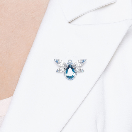 Брошь из серебра с фианитами «Муха»