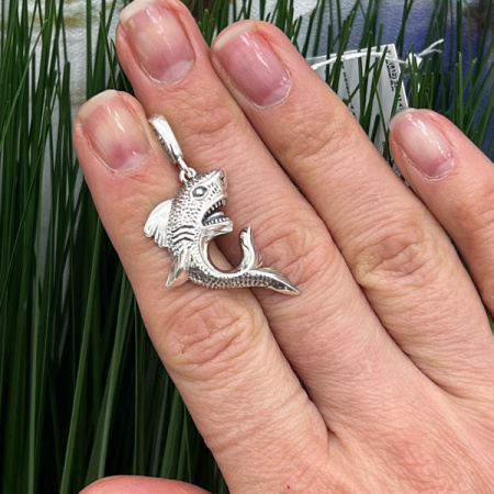 Серебряная подвеска «Акула»