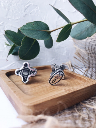 Серебряные запонки с эмалью