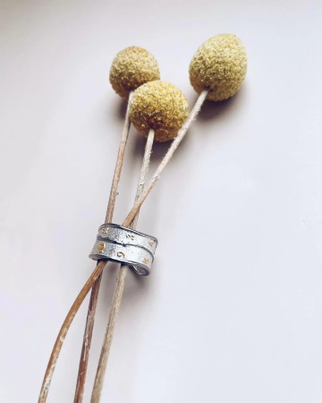 Серебряное кольцо «Мягкие часы»