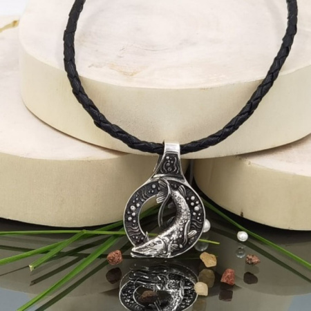 Серебряная подвеска «Жемчужная щука»