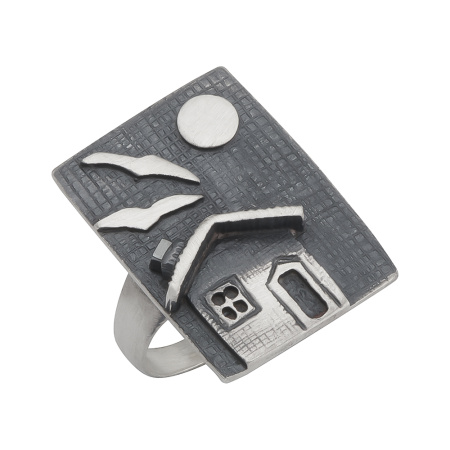 Серебряное кольцо с гематитом «Дом»