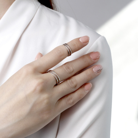 Серебряное кольцо на фалангу