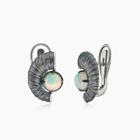 Серьги из серебра с камнем опал