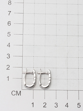 Серебряные серьги с бриллиантом