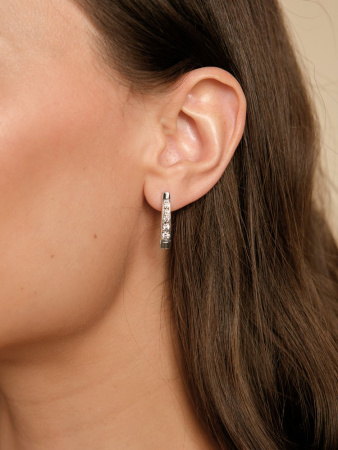 Серебряные серьги с фианитом