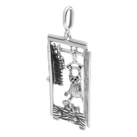 Серебряная подвеска «Гардероб»