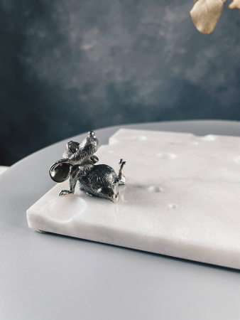 Доска для сыра «Мышиный пир» мрамор и серебро