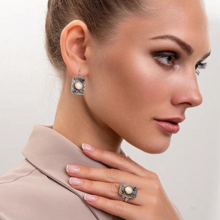 Кольцо из серебра с опалом и корундом