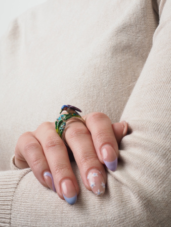 Кольцо из серебра с эмалью «Колибри»