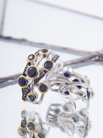 Кольцо из серебра с натуральным сапфиром