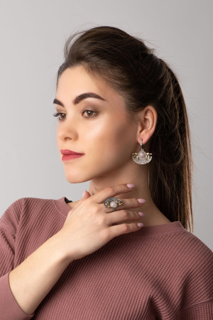 Кольцо из серебра с кварцем