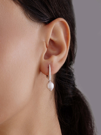 Серебряные серьги с жемчугом и бриллиантом