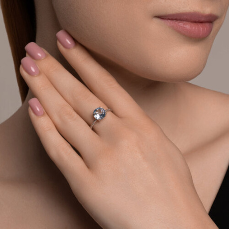 Серебряное кольцо с топазом