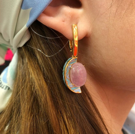 Серьги из серебра с кунцитом в позолоте