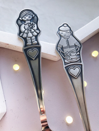 Серебряная ложка детская «Девочка» с чернением