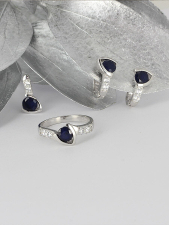 Серьги из серебра с натуральным сапфиром