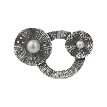 Брошь из серебра с жемчугом
