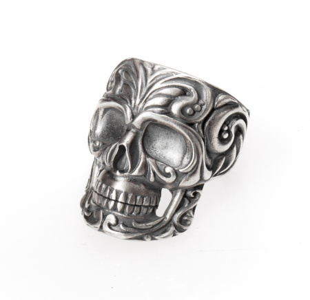 Серебряное кольцо «Череп»