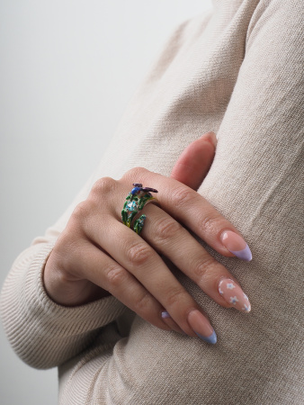 Кольцо из серебра с эмалью «Колибри»