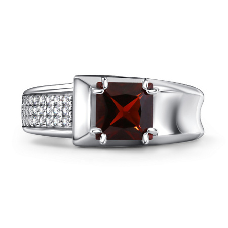 Серебряное кольцо с гранатом и фианитами