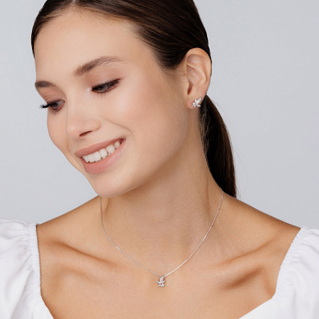 Серьги из серебра с бриллиантом