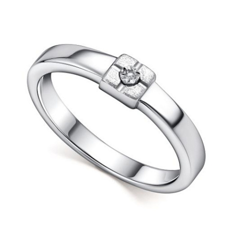 Серебряное кольцо с бриллиантом