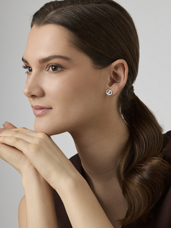 Серьги-пусеты из серебра с фианитами «Крендель»