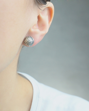 Серебряные серьги пуссеты «Крепкий узел»