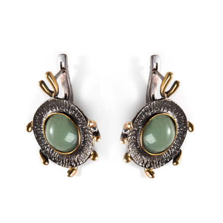 Серебряные серьги с нефритом