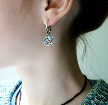 Серебряные серьги «Кувшинчики» с эмалью