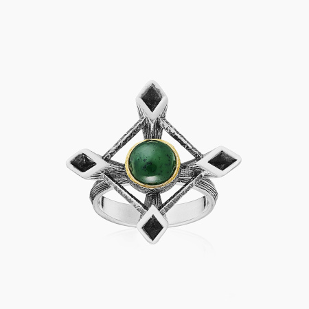 Кольцо из серебра с камнем нефрит