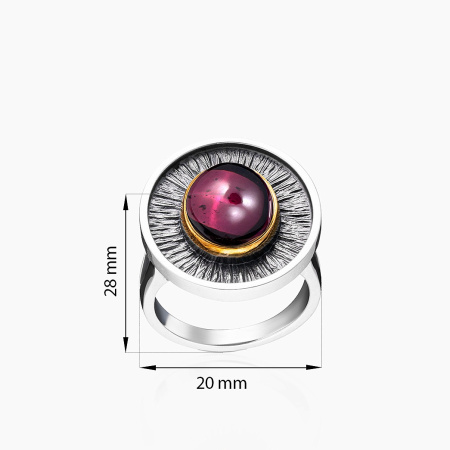 Серебряное кольцо «Гранатовый Взор»