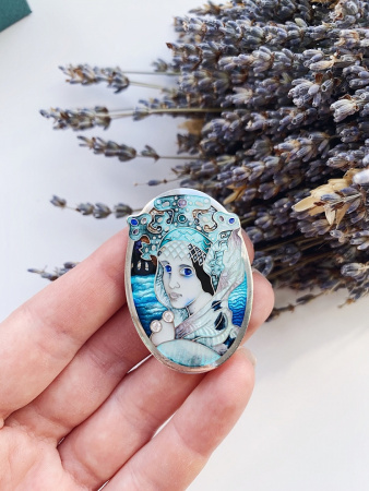 Подвеска-брошь из серебра «Царевна Лебедь» с фианитами