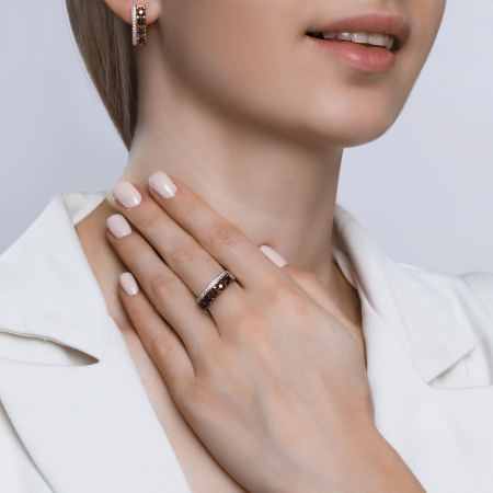 Серьги из серебра с гранатами и красными и бесцветными фианитами