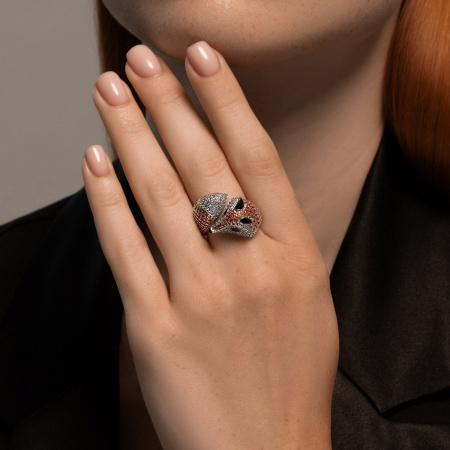 Серебряное кольцо с фианитами и эмалью «Лиса»