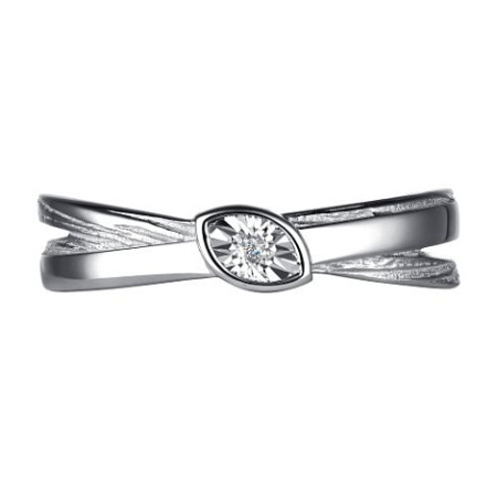 Серебряное кольцо с бриллиантом