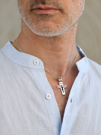 Серебряный крест с распятием родированный