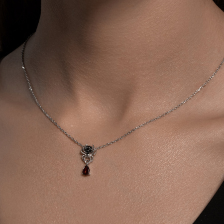 Колье из серебра с фианитами