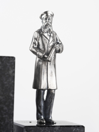 Книжные упоры «Полководцы»