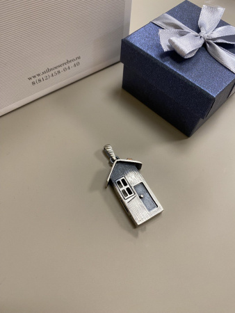 Подвеска из серебра с гематитом «Дом»